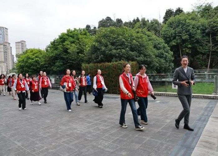 1776153952203075.jpg 2_749.jpg